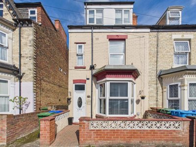 Property on Holyrood Avenue, YO15 2EA