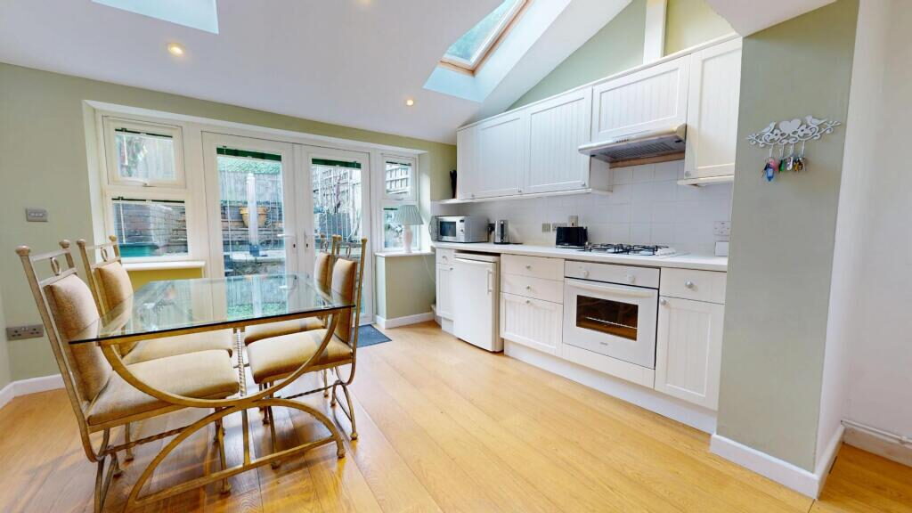Terraced House