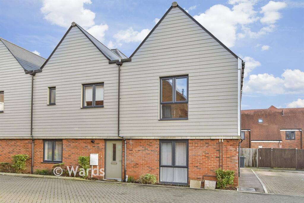 Ground Maisonette