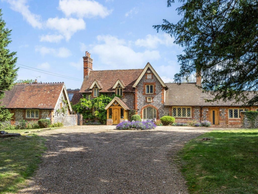 Property main image