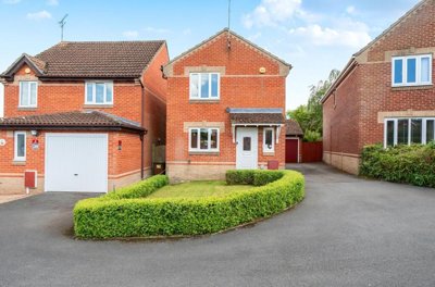 Property on Peartree Close, NN11 0XB
