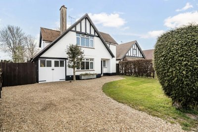 Property on Aldwick Gardens, PO21 3QT