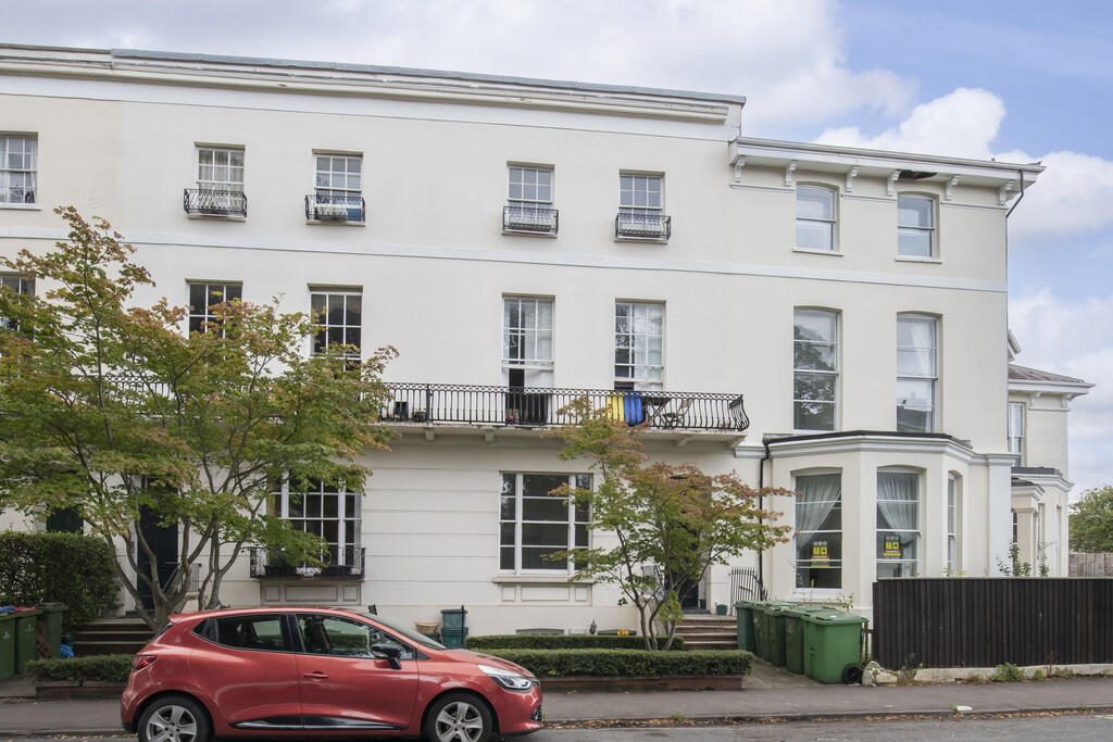 Property main image