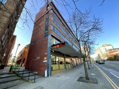 Property on Hounds Gate, NG1 6BB