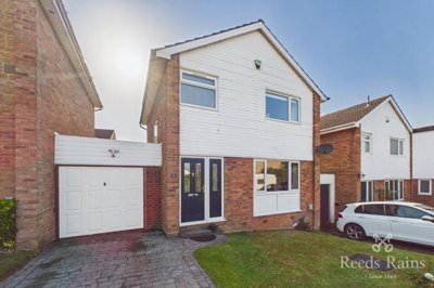 Property on Laburnum Close, S25 5GL