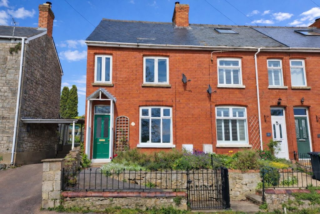 Terraced House