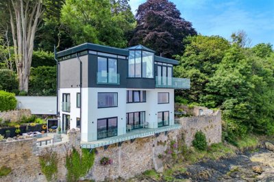 Property on Woodlands Road, BS20 7HF