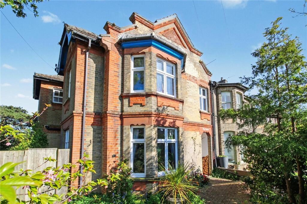 Property main image