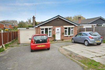 Property on Newark Road, NG25 0ES