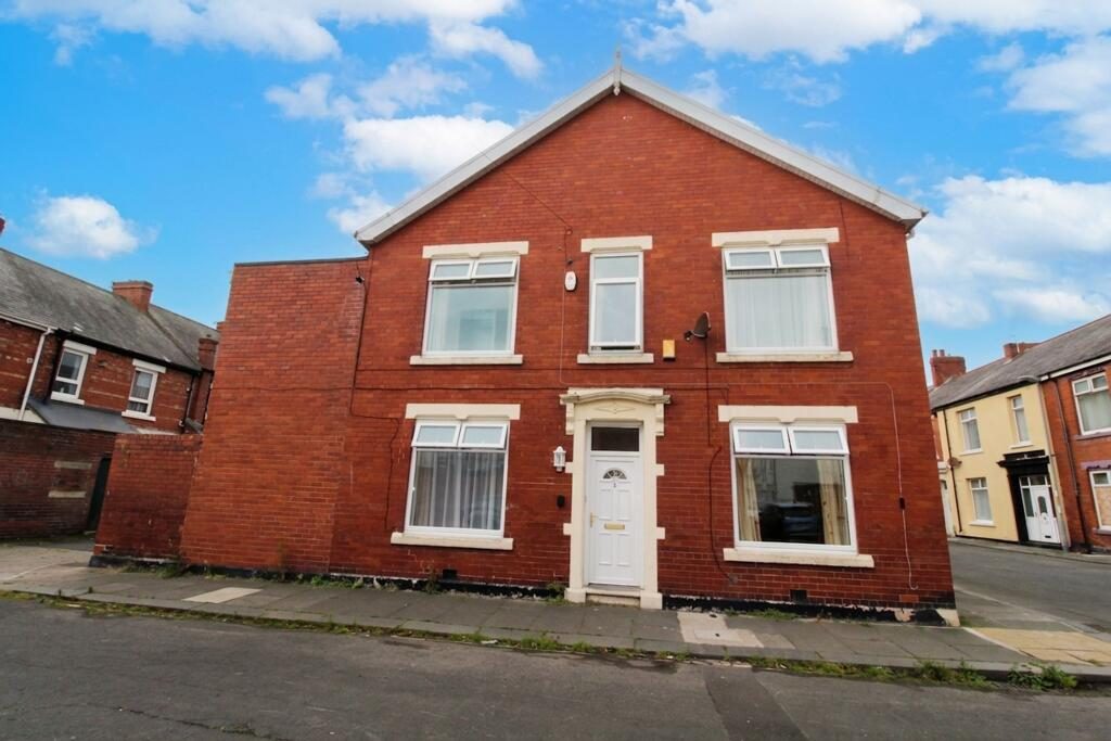 Property main image