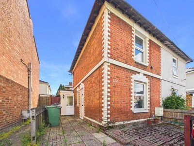 Property on Howard Street, GL1 4UX