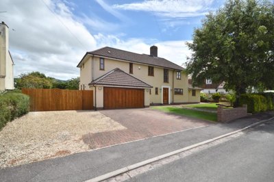 Property on Homefield Road, BS31 3EG