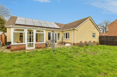 Property on The Drift, NR17 2FB