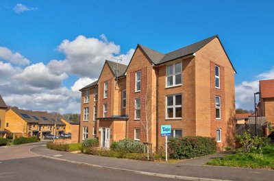 Property on Condor Way, RG24 9QX