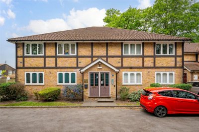 Property on Rectory Close, RG12 7AS