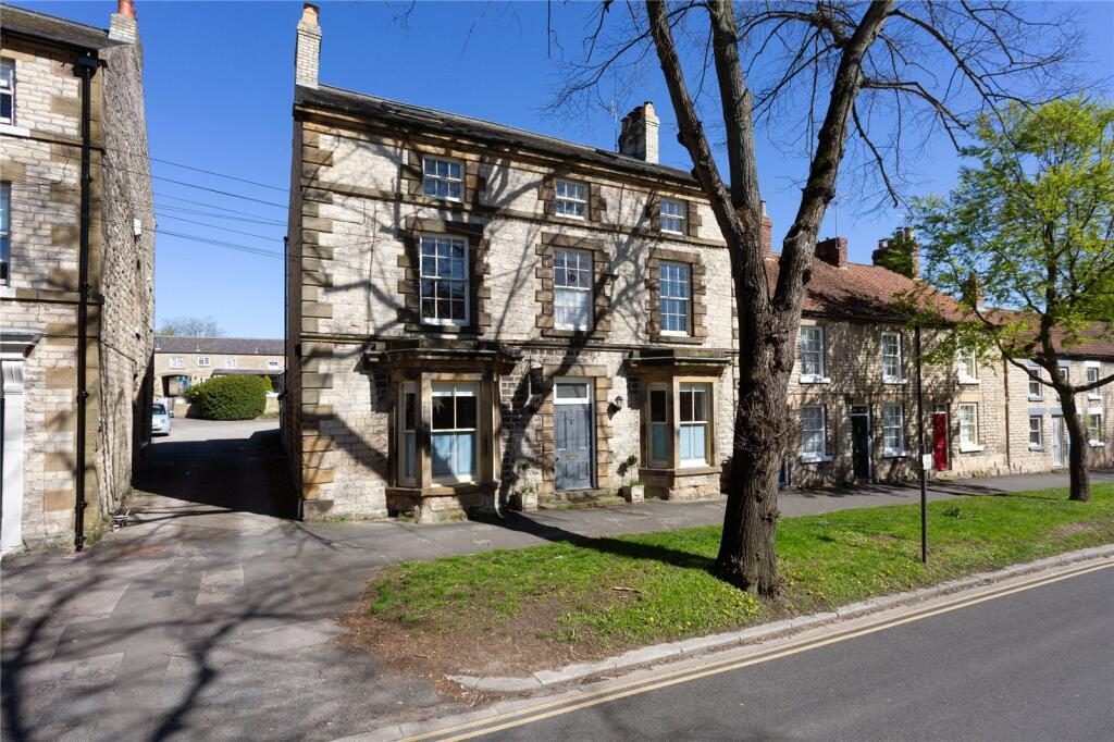 Terraced House