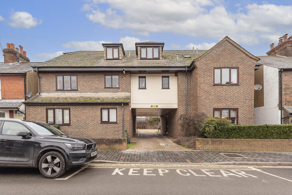 Property main image
