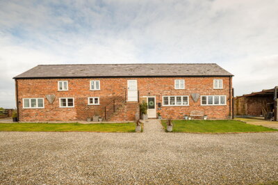 Property on LL13 9RY