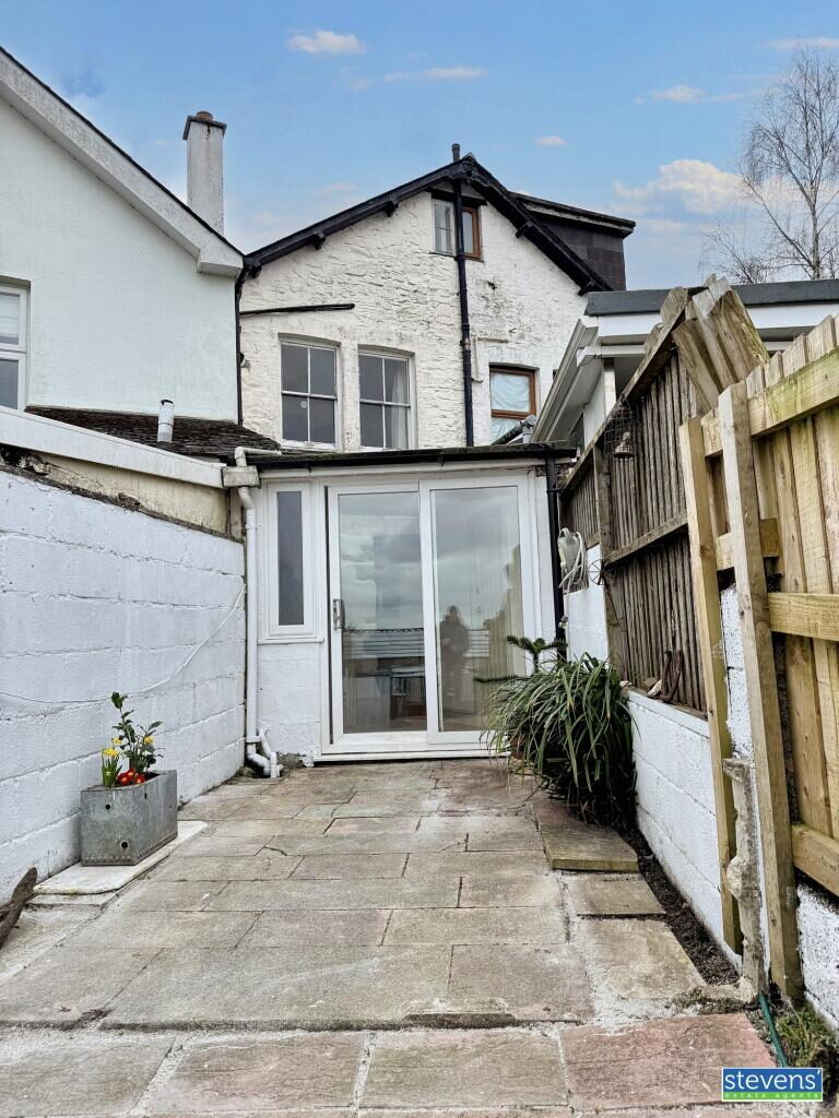 Terraced House