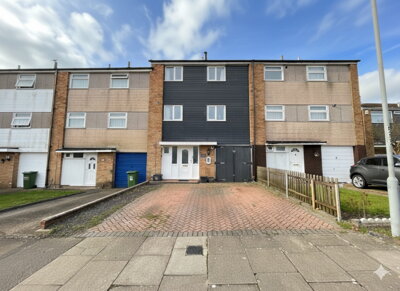 Property on Wauluds Bank Drive, LU3 3NF