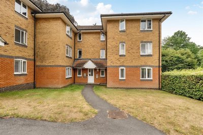 Property on Masefield Gardens, RG45 7QS
