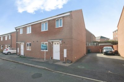 Property on Wharf Mews, DY2 9LD