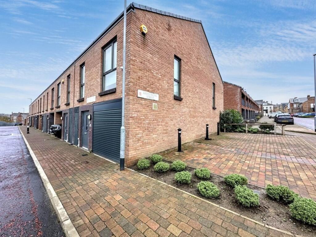 Terraced House