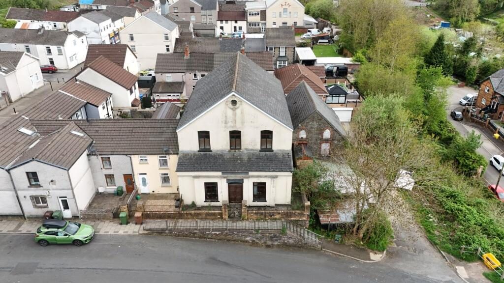 Terraced House