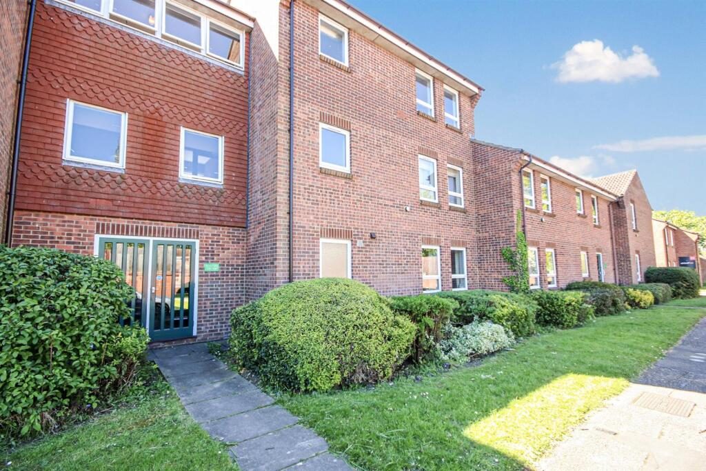 Property main image