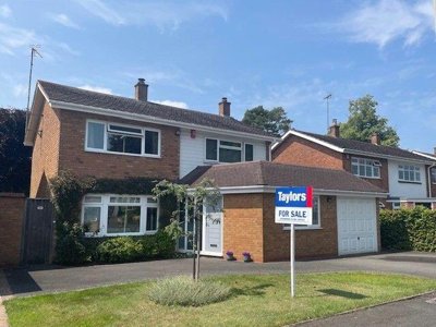 Property on Ferndale Park, DY9 0RB