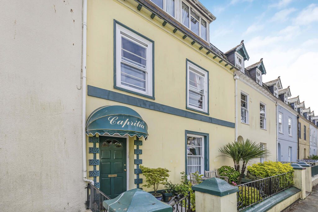 Property main image