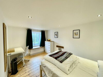 Property on SY20 9HJ