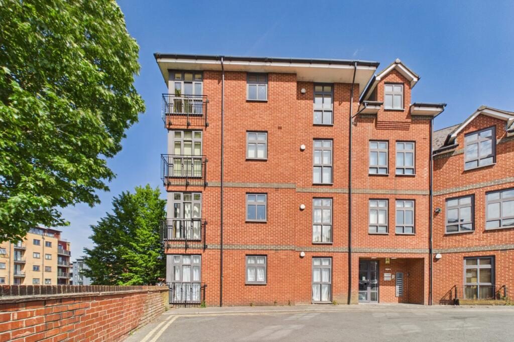 Property main image