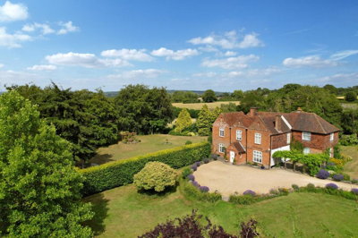 Property on Swanthorpe Lane, GU10 5HH