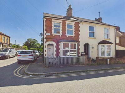 Property on Ardenham Street, HP19 8AH