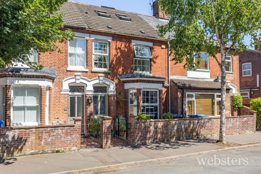 Property main image