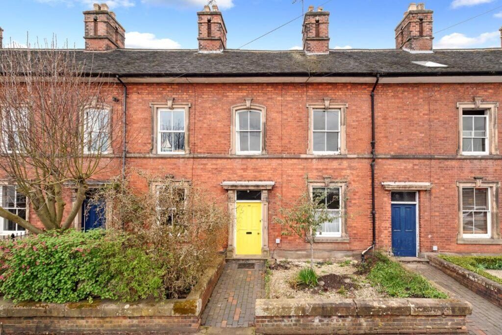 Terraced House