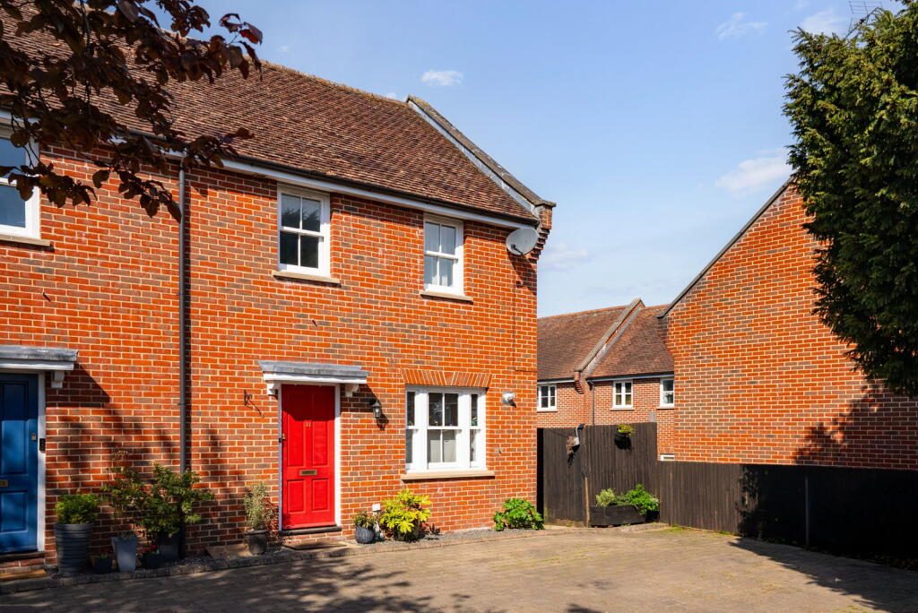 Terraced House