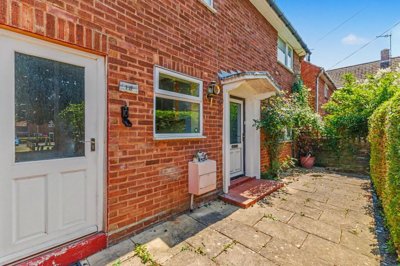 Property on Bayly Close, WR11 1HN