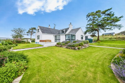 Property on IV21 2BX