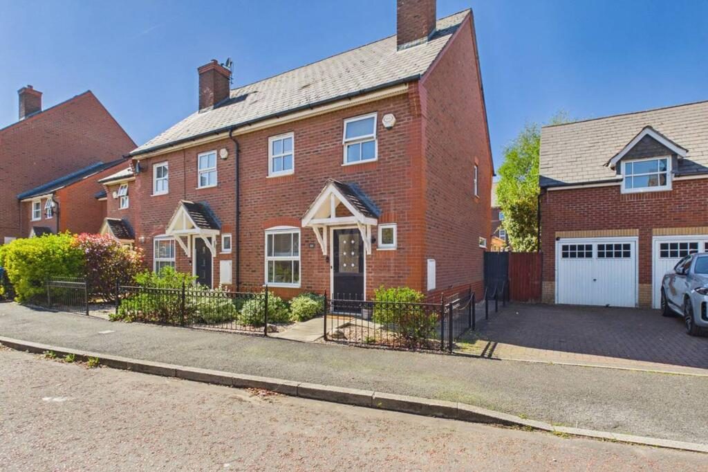 Property main image