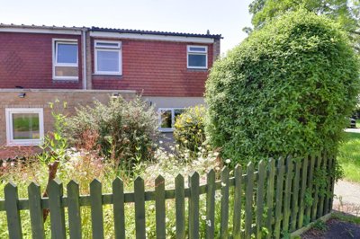 Property on Curlew Gardens, PO8 9UE
