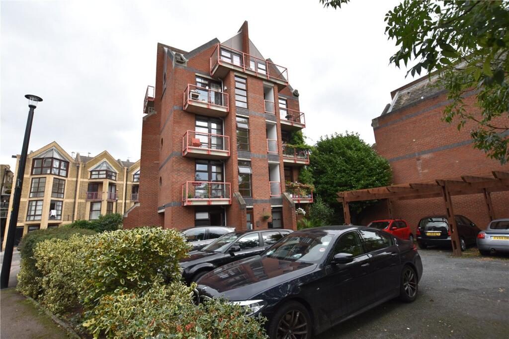 Property main image