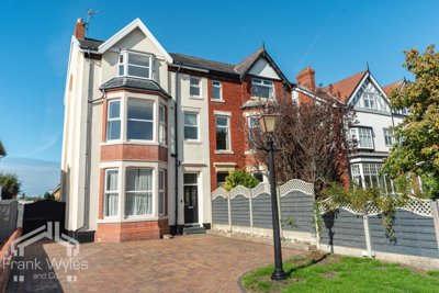 Property on St Annes Road East, FY8 3HW