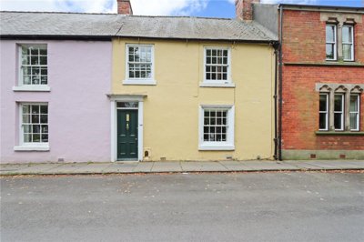 Property on Gilesgate, DH1 1QQ