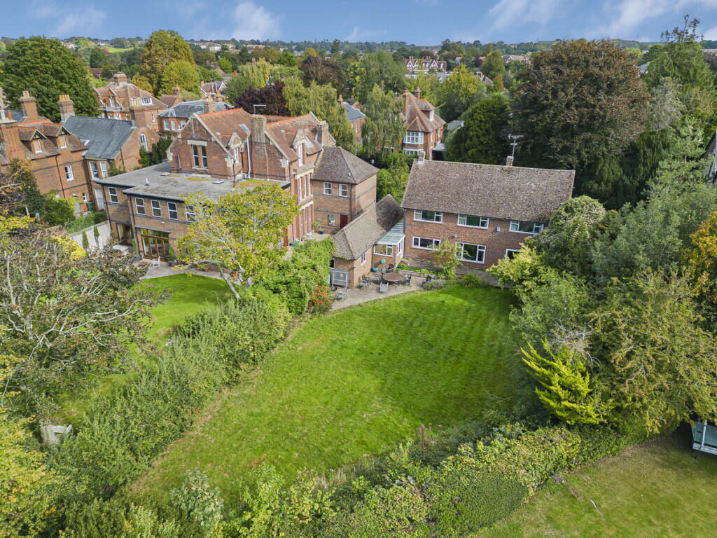Property main image