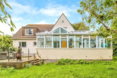 Property on Butt Park, TQ7 2SH