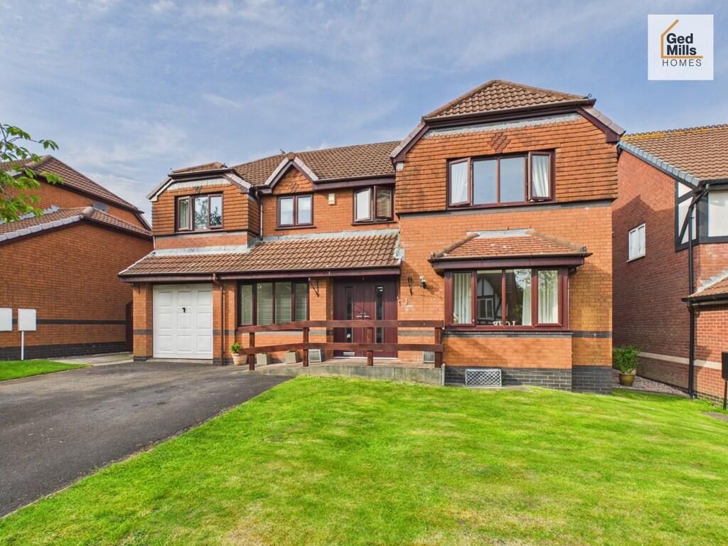 Property main image