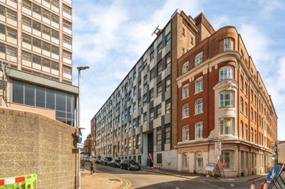 Property on NG1 6EP