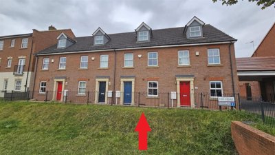 Property on Tees Court, NG13 8XE